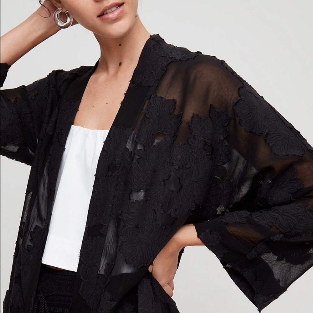 Aritzia / Wilfred Durante Jacket Lace Kimono